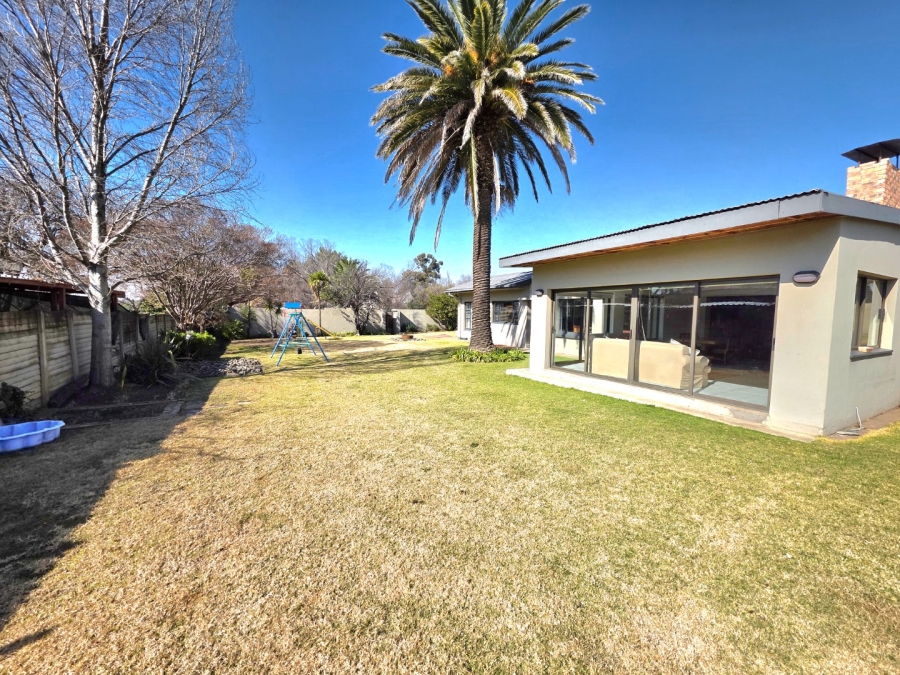 5 Bedroom Property for Sale in Eureka Free State